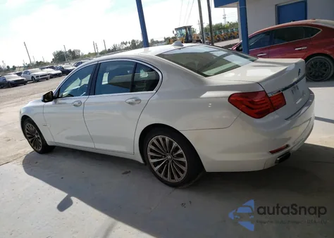 2011 BMW 740 I из США, поврежденный, VIN WBAKA4C58BC612840